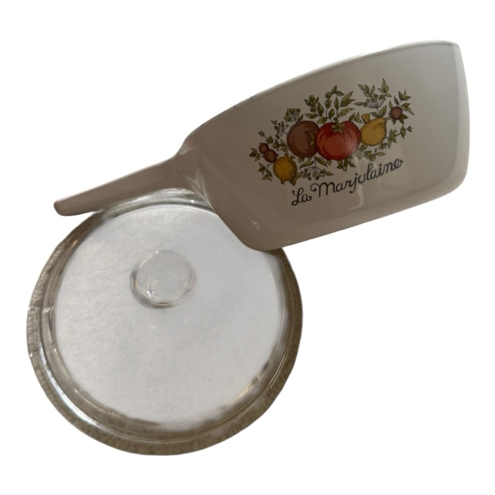 VTG Corning Ware Spice of Life 1 1/2 Pint La Marjolaine P 82-B with Pyrex Lid